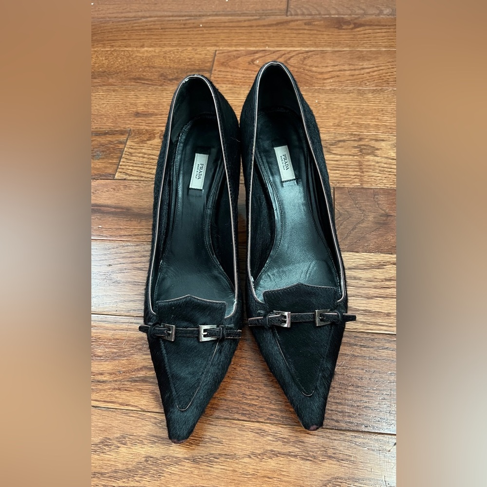 PRADA - Glossy Black Buckle Pointed Toe Pony Hair Low Heel Pumps Sz 41 US 11 - Picture 2 of 12